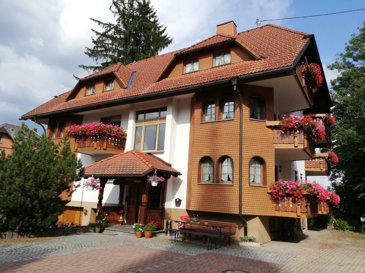 Landgasthöfe Rössle&Co Rötenbach Exterior foto